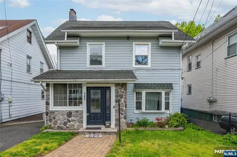 147 Clinton Avenue Clifton NJ 07011