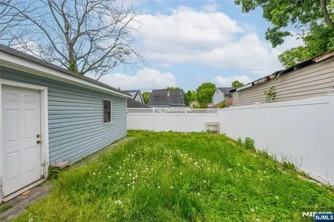 147 Clinton Avenue Clifton NJ 07011