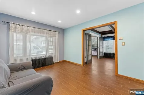 147 Clinton Avenue Clifton NJ 07011