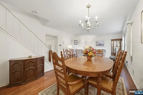 32 Crestwood Avenue Nutley NJ 07110