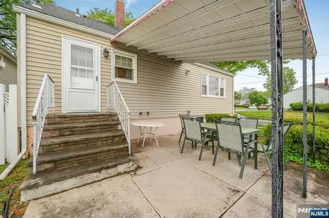 32 Crestwood Avenue Nutley NJ 07110