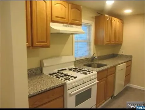 421 Riverside Drive Wayne NJ 07470