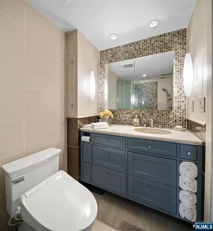 900 Palisade Avenue Fort Lee NJ 07024
