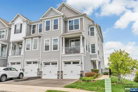 137 Aspen Drive Cedar Grove NJ 07009