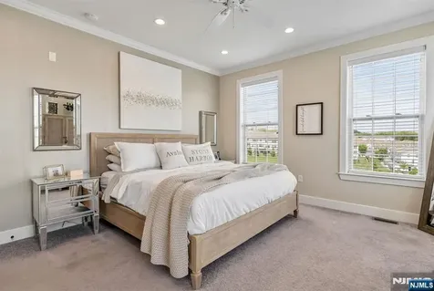 137 Aspen Drive Cedar Grove NJ 07009
