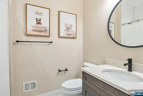 137 Aspen Drive Cedar Grove NJ 07009