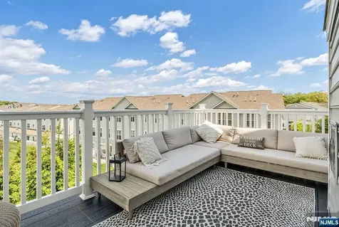 137 Aspen Drive Cedar Grove NJ 07009
