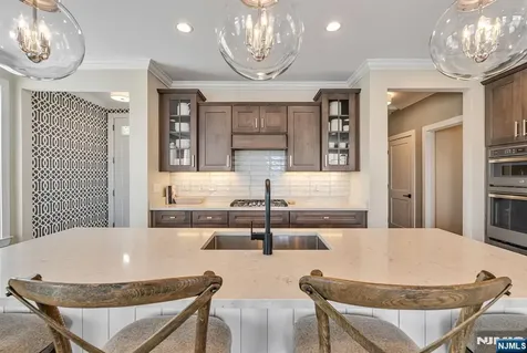 137 Aspen Drive Cedar Grove NJ 07009