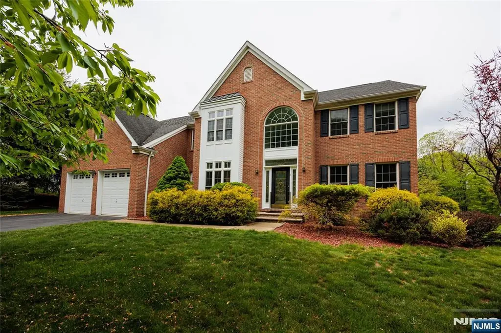 8 Overlook Drive Riverdale Borough NJ 07457