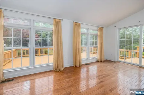 8 Overlook Drive Riverdale Borough NJ 07457