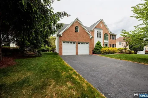8 Overlook Drive Riverdale Borough NJ 07457