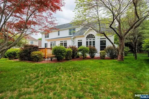 8 Overlook Drive Riverdale Borough NJ 07457