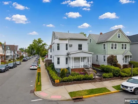 208 Greylock Parkway Belleville NJ 07109