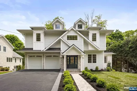 14 Beechwood Road Ho-Ho-Kus NJ 07423