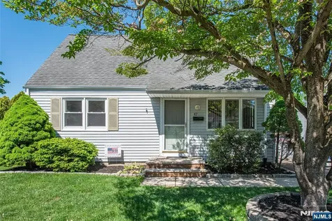 47 Burnside Place Wanaque NJ 07420