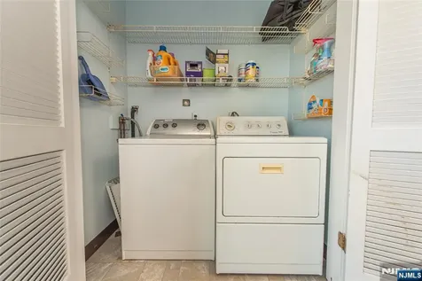 47 Burnside Place Wanaque NJ 07420