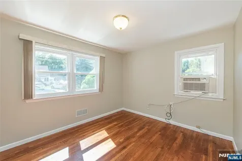 47 Burnside Place Wanaque NJ 07420