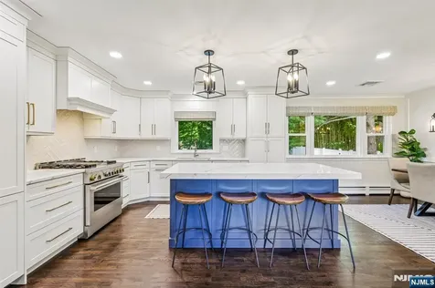 79 Sheffield Street Oakland NJ 07436