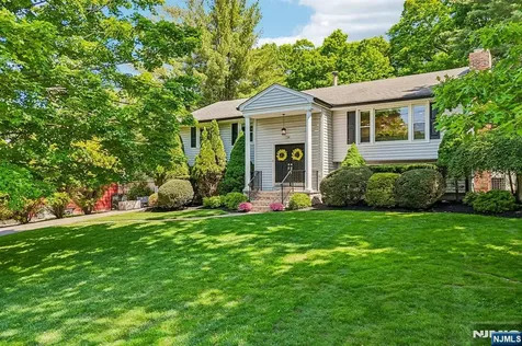 79 Sheffield Street Oakland NJ 07436