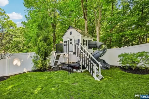 79 Sheffield Street Oakland NJ 07436