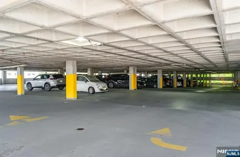 831 Harmon Cove Tower Secaucus NJ 07094