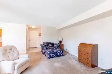 81 Park Edge Berkeley Heights NJ 07922