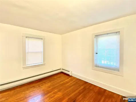 264 4th Street Palisades Park NJ 07650