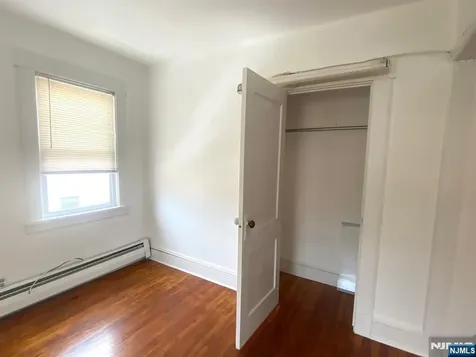 264 4th Street Palisades Park NJ 07650
