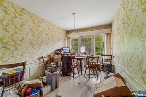 6 Saw Mill Road North Haledon NJ 07508