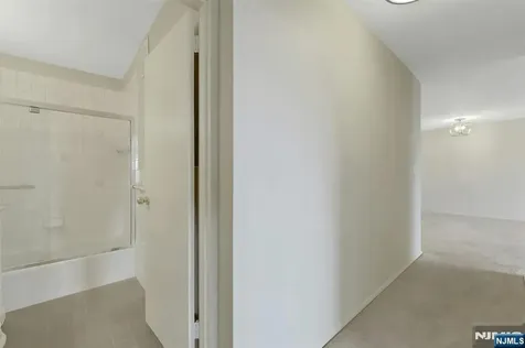 2000 Linwood Fort Lee NJ 07024