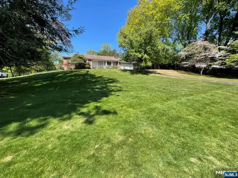 1027 Westwood Avenue Old Tappan NJ 07675