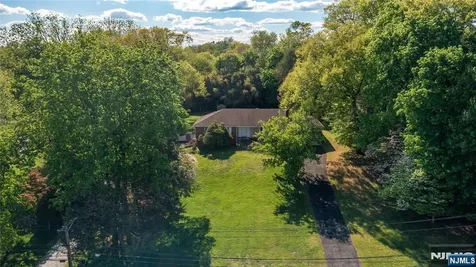 1027 Westwood Avenue Old Tappan NJ 07675