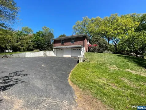 1027 Westwood Avenue Old Tappan NJ 07675