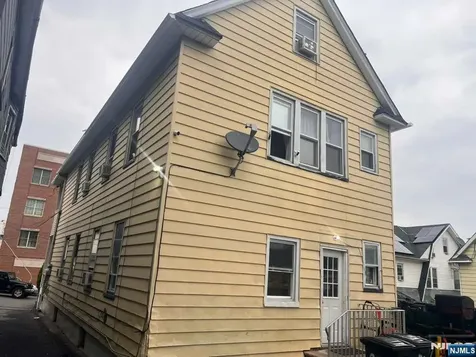 88 Genessee Avenue Paterson NJ 07503