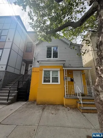 78 Garside Street Newark NJ 07104