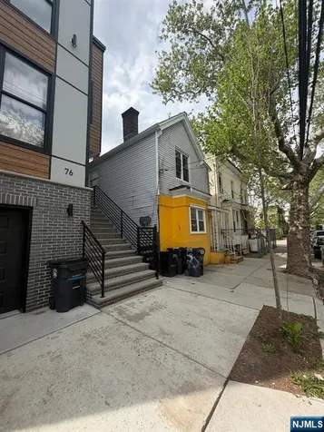 78 Garside Street Newark NJ 07104