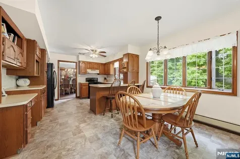 621 Bloomfield Avenue Nutley NJ 07110