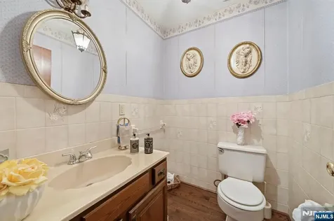 621 Bloomfield Avenue Nutley NJ 07110