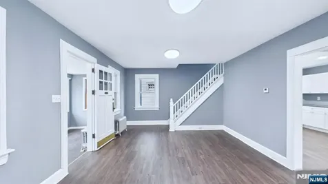 71 Leslie Street East Orange NJ 07017