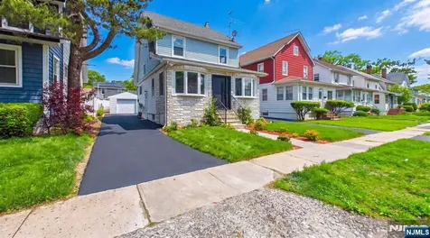 71 Leslie Street East Orange NJ 07017