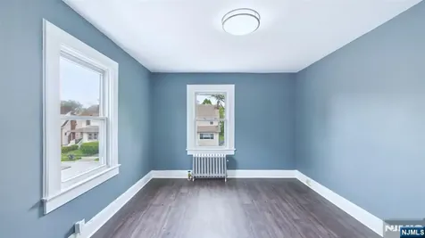 71 Leslie Street East Orange NJ 07017