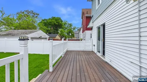 71 Leslie Street East Orange NJ 07017