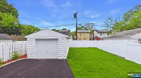 71 Leslie Street East Orange NJ 07017