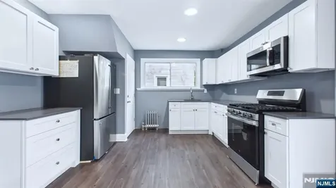 71 Leslie Street East Orange NJ 07017