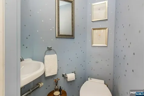 218 Inwood Avenue Montclair NJ 07043