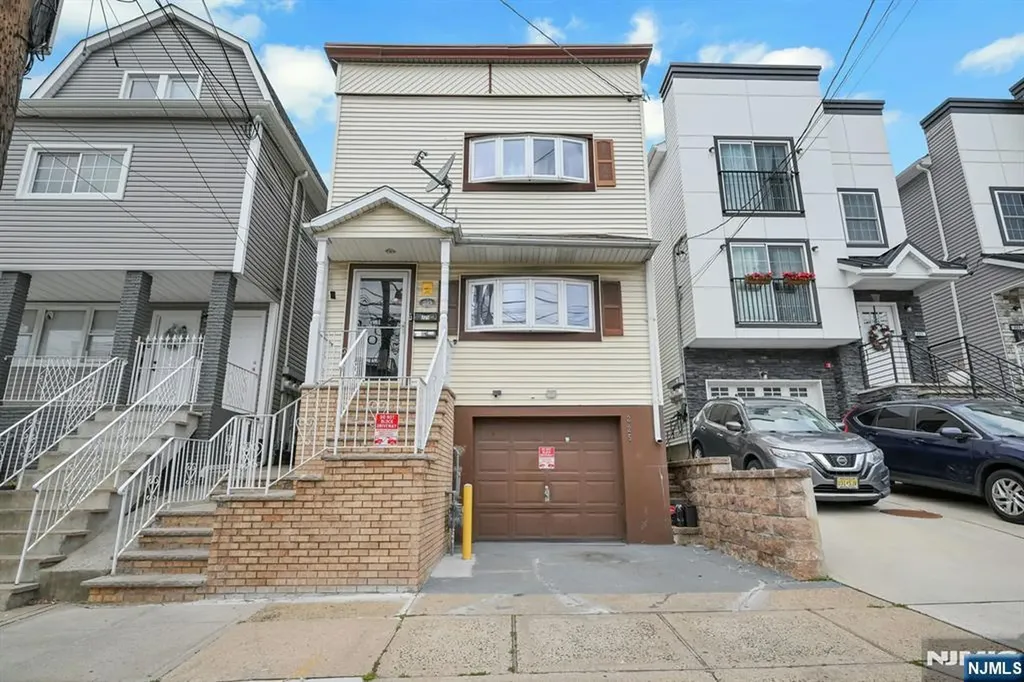 225 Palmer Street Elizabeth NJ 07202