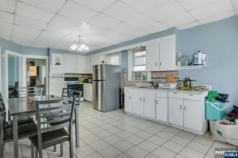 225 Palmer Street Elizabeth NJ 07202