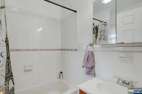 225 Palmer Street Elizabeth NJ 07202