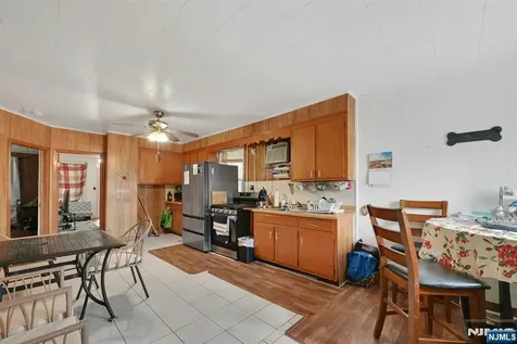 225 Palmer Street Elizabeth NJ 07202