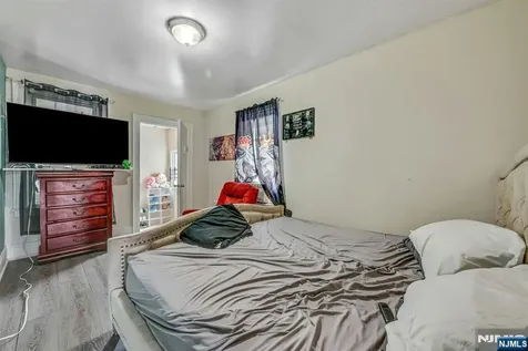 225 Palmer Street Elizabeth NJ 07202